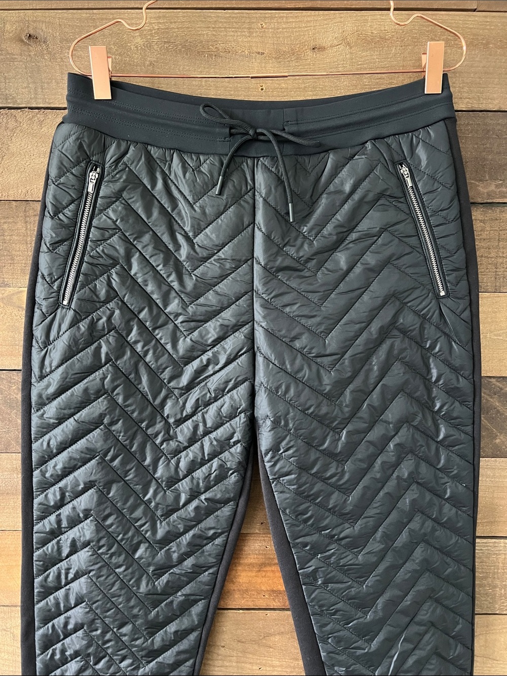 Athleta Women's Solstice Insulated Joggers Pants in Black Size 10 Tall - Picture 4 of 9